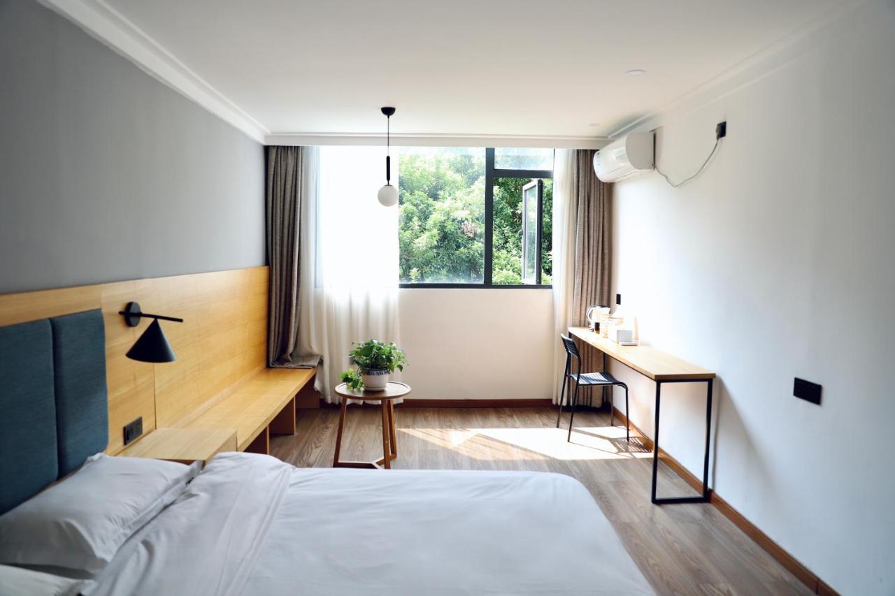 Travel Light Inn Guilin Exterior foto