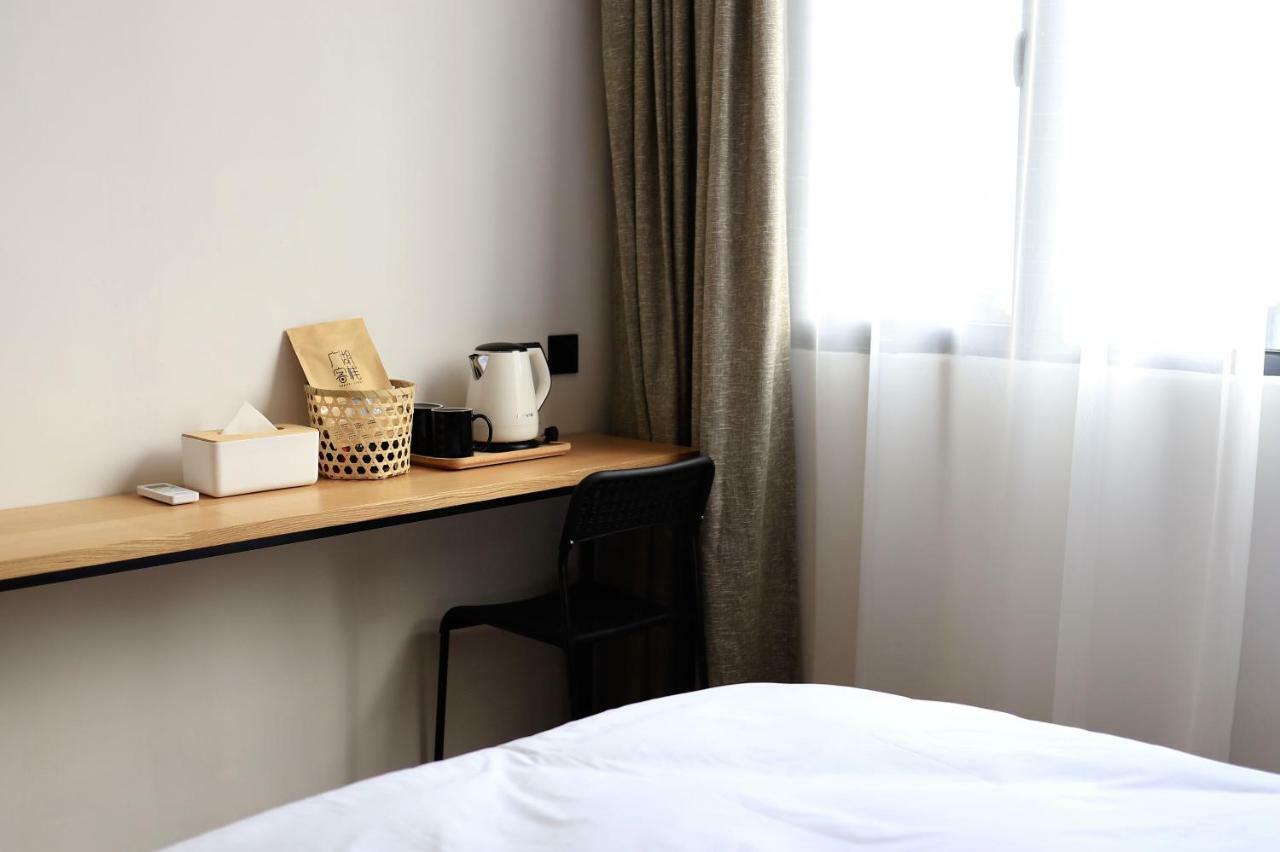 Travel Light Inn Guilin Exterior foto