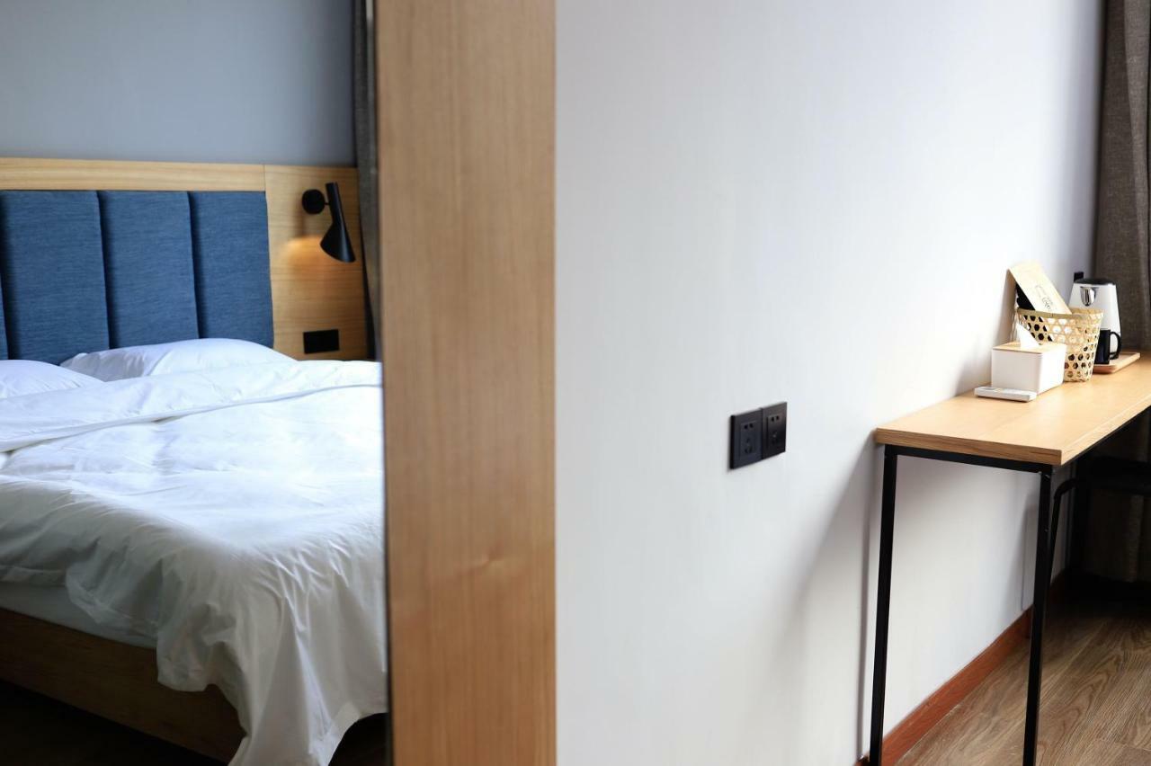 Travel Light Inn Guilin Exterior foto